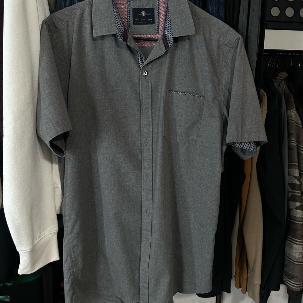Men's Classic Gray Button-Down Shirt